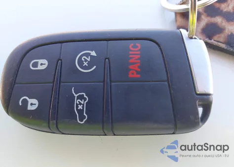 2017 Jeep Grand Cherokee Trailhawk 4X4 z USA, uszkodzony, nr VIN 1C4RJFLT3HC612992